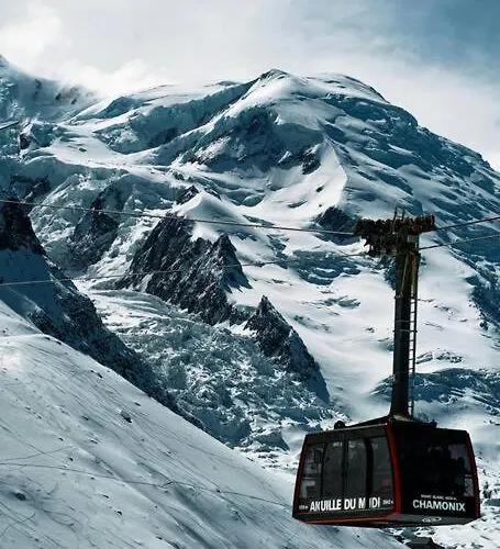 Daire Le Cristal - Close To The Slopes & Free Parking - By Cozee Chamonix