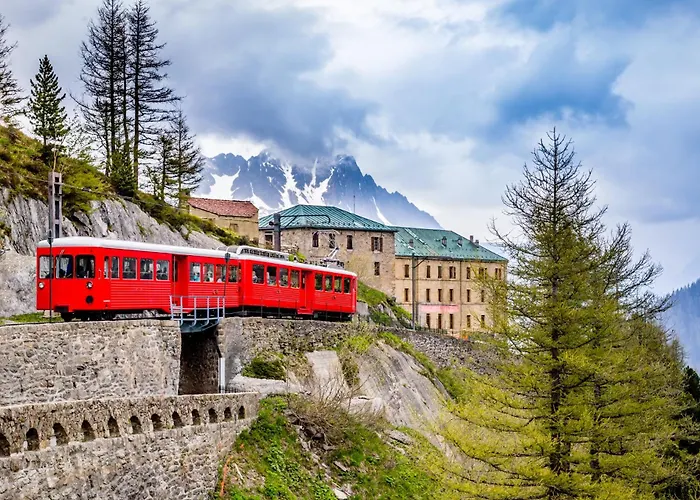 Le Cristal - Close To The Slopes & Free Parking - By Cozee