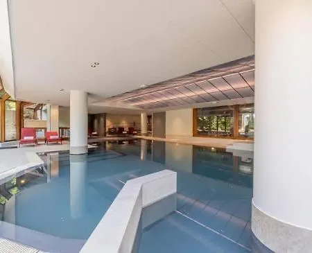 Le Cristal N16 - Close To The Slopes & Free Parking & Pool * Chamonix
