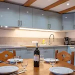 Le Cristal - Close To The Slopes & Free Parking - By Cozee Appartement